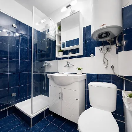 Blue Lagoon 1br アパート