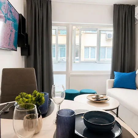 Blue Lagoon 1br Apartment Warna